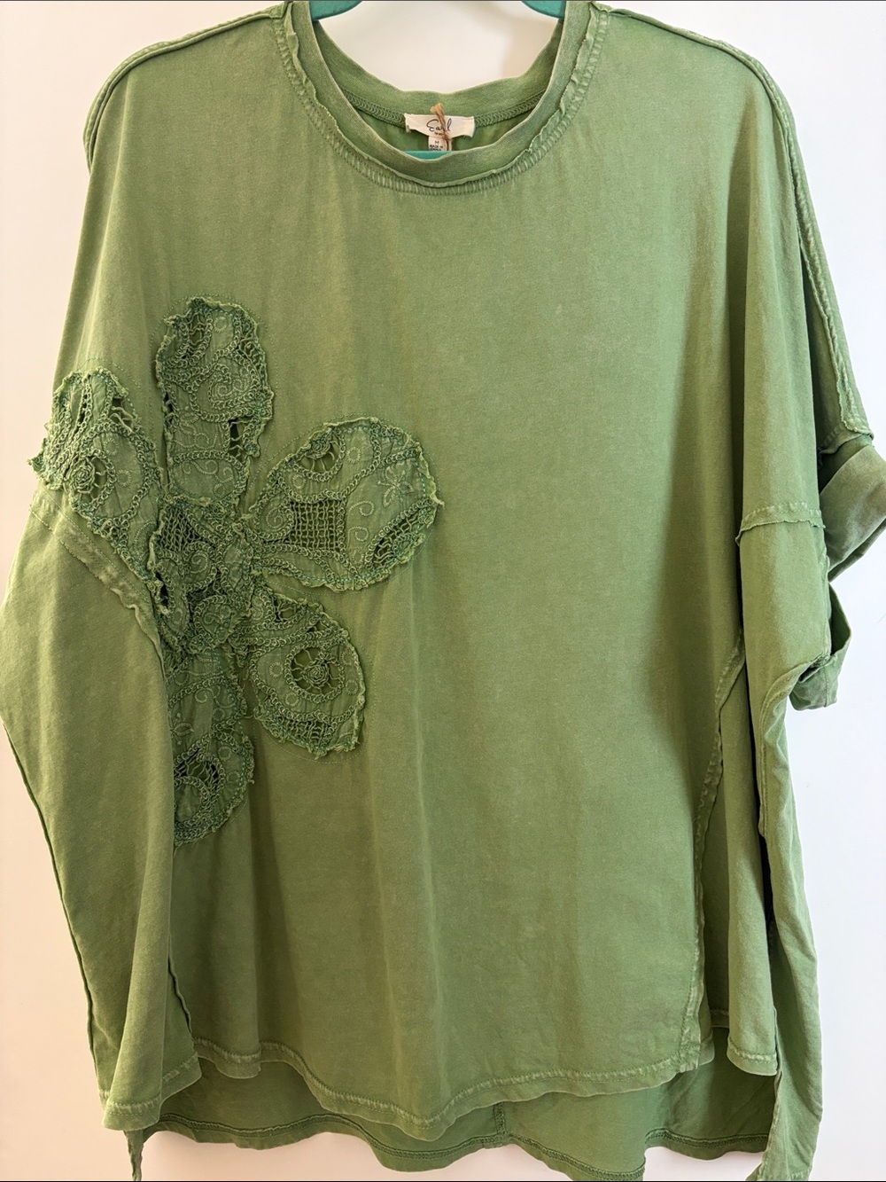 Easel Olive Green Floral Applique Tee - Picture 2 of 5